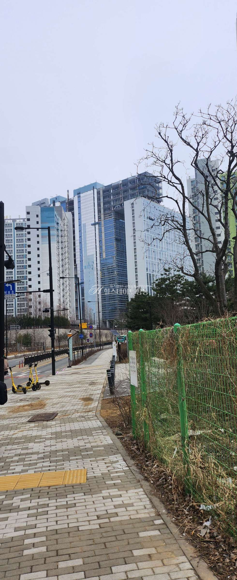 경기 고양덕양구 향동동 드라이브인 지식산업센터 월세 매물번호 10077 사진 2